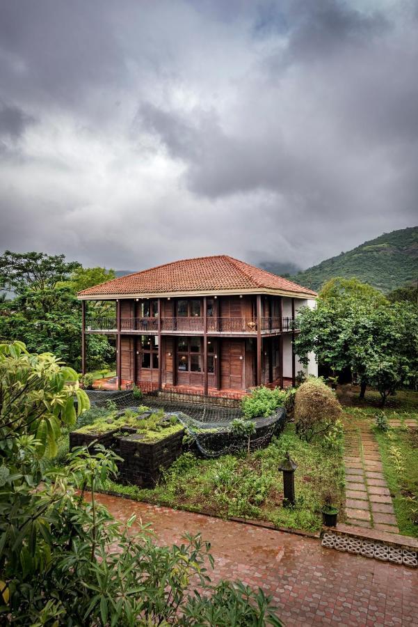 Saffronstays Boulevard Loghouse - A Wooden Chalet Amidst Nature Kārli Exterior foto